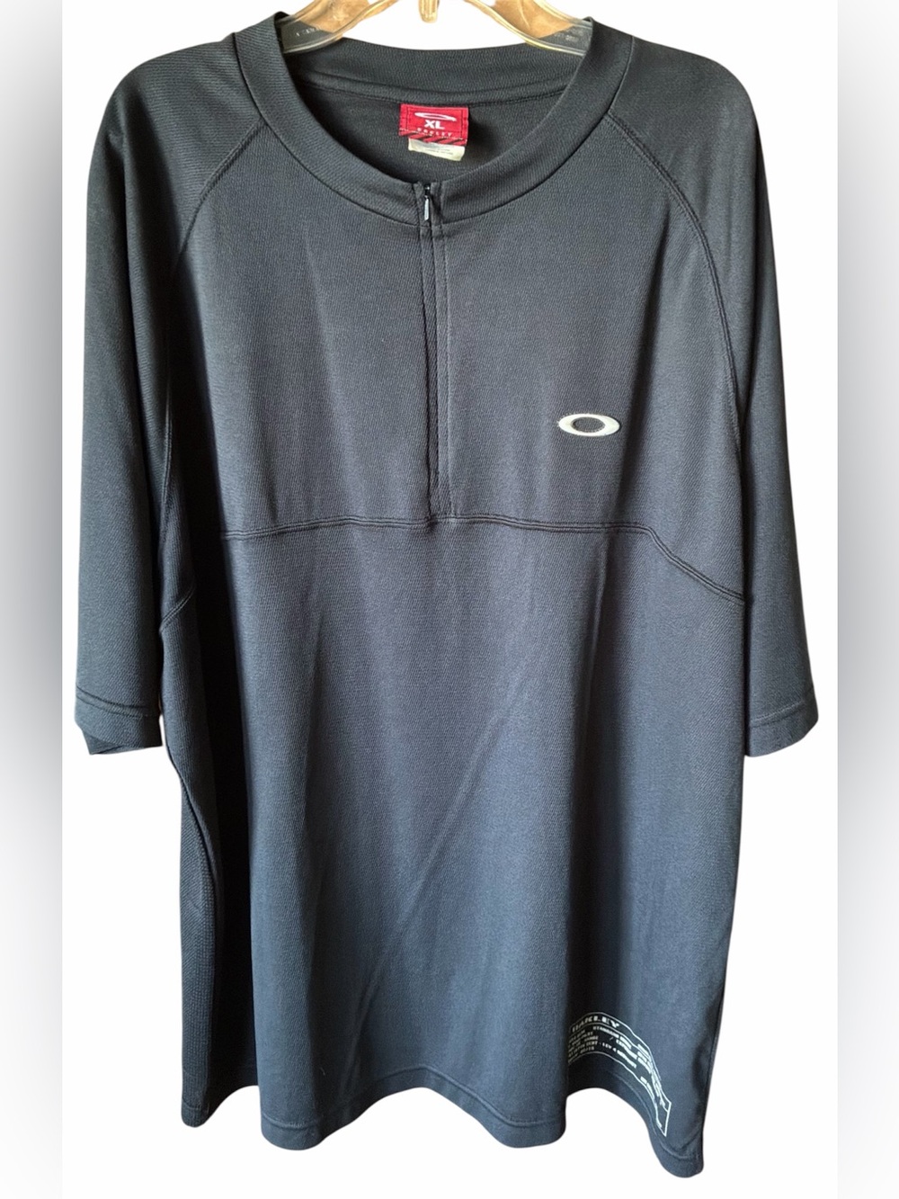 Vintage Y2K Oakley Black Men’s Short-Zip Golf/Cycling shirt